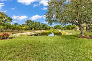 2205 Terracina Dr, Venice, FL 34292 - Photo 5