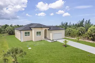 15419 Seafoam Cir, Port Charlotte, FL 33981 - Photo 3