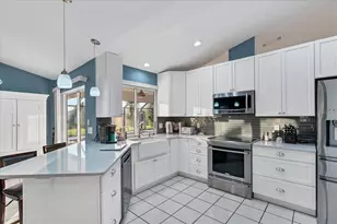 25 Fairway Rd, Rotonda West, FL 33947 - Photo 11