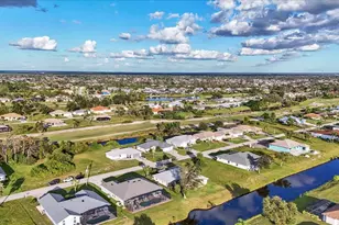 25 Fairway Rd, Rotonda West, FL 33947 - Photo 39