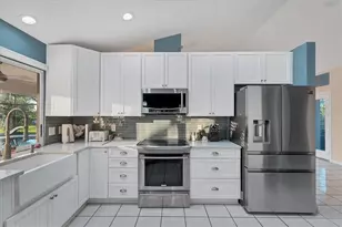 25 Fairway Rd, Rotonda West, FL 33947 - Photo 9