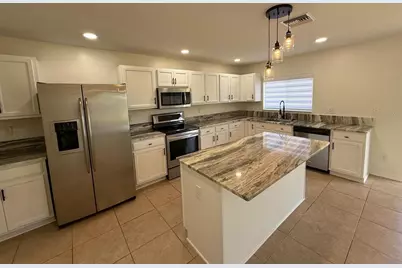 18168 Horizon View Boulevard, Lehigh Acres, FL 33972 - Photo 11