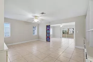 6283 S Green View Circle, Sarasota, FL 34231 - Photo 7