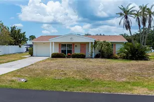 18451 Goodman Cir, Port Charlotte, FL 33948 - Photo 11