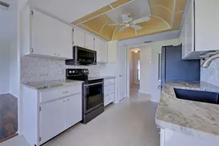 412 Pine Tree Terrace, Venice, FL 34293 - Photo 15