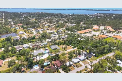 521 Artists Avenue, Englewood, FL 34223 - Photo 3