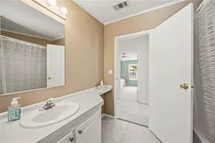 27 Turtle Bay Cir, Englewood, FL 34224 - Photo 23