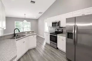 3011 Shawnee Terrace, North Port, FL 34286 - Photo 5