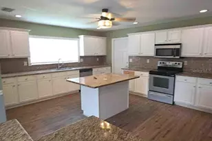 2289 Hattie Ct, North Port, FL 34288 - Photo 3