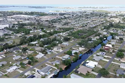 832 E 4th Street, Englewood, FL 34223 - Photo 27