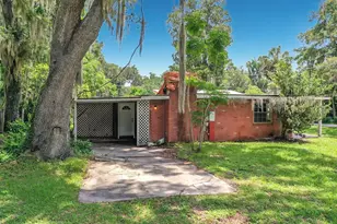 1880 Cr 422, Lake Panasoffkee, FL 33538 - Photo 47