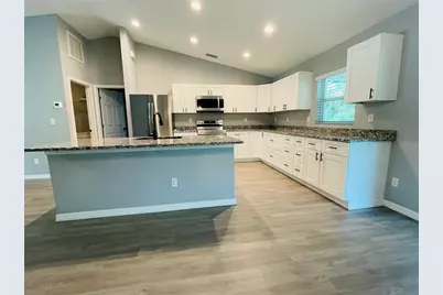 19035 Wilton Avenue, Port Charlotte, FL 33954 - Photo 5
