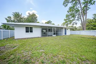 2506 Lakeshore Cir, Port Charlotte, FL 33952 - Photo 27