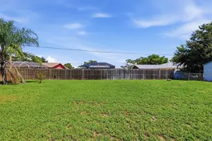 1042 Malay Terrace NW, Port Charlotte, FL 33948 - Photo 35