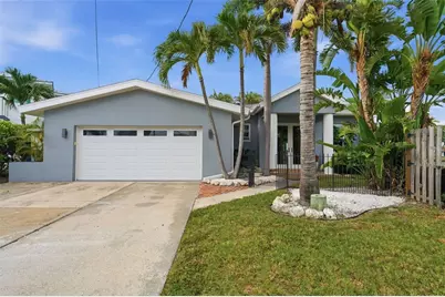16115 4th Street E, Redington Beach, FL 33708 - Photo 3