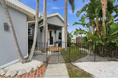 16115 4th Street E, Redington Beach, FL 33708 - Photo 5