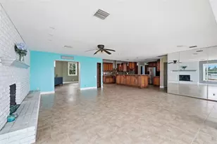 16115 4th St E, Redington Beach, FL 33708 - Photo 11
