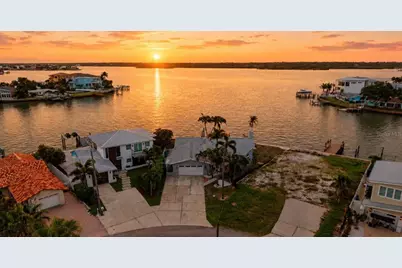 16115 4th Street E, Redington Beach, FL 33708 - Photo 1