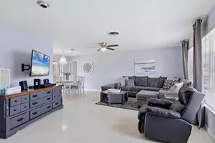 898 E 6th St, Englewood, FL 34223 - Photo 9