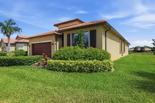 20252 Pezzana Dr, Venice, FL 34292 - Photo 5