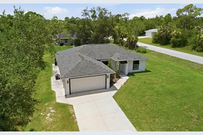 19035 Wilton Avenue, Port Charlotte, FL 33954 - Photo 5