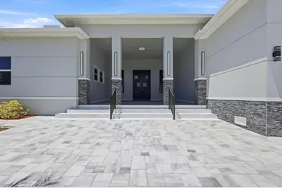 9232 Arrid Circle, Port Charlotte, FL 33981 - Photo 7