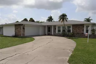 18 Golfview Ct, Rotonda West, FL 33947 - Photo 7
