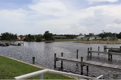 18 Golfview Court, Rotonda West, FL 33947 - Photo 5