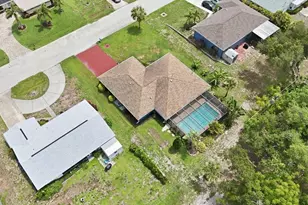 383 E Wentworth Cir, Englewood, FL 34223 - Photo 45