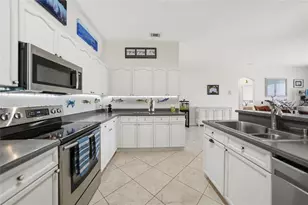 9436 President Cir, Port Charlotte, FL 33981 - Photo 11