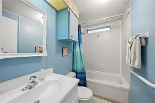 195 S Fiji Cir, Englewood, FL 34223 - Photo 15