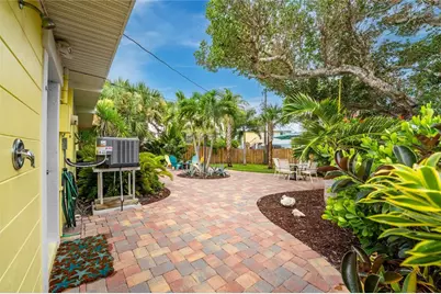 1330 Holiday Drive, Englewood, FL 34223 - Photo 37