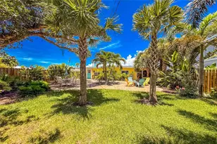 1330 Holiday Dr, Englewood, FL 34223 - Photo 43