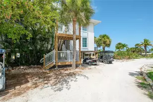 7462 Palm Island Dr, Placida, FL 33946 - Photo 3