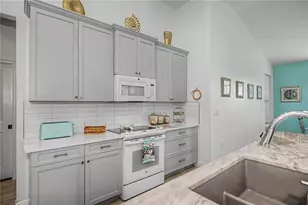 224 W Pine Valley Ln, Rotonda West, FL 33947 - Photo 27