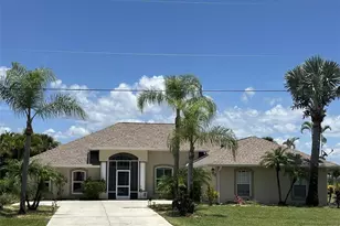 4 Pinehurst Pl, Rotonda West, FL 33947 - Photo 1