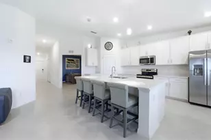 12580 Galapagos Ct, Venice, FL 34293 - Photo 7