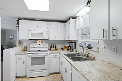 630 E Seminole Drive, Venice, FL 34293 - Photo 17