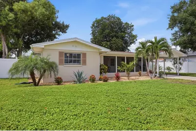 630 E Seminole Drive, Venice, FL 34293 - Photo 1