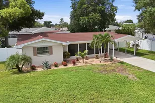 630 E Seminole Dr, Venice, FL 34293 - Photo 3