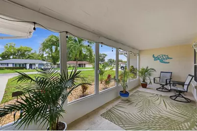 630 E Seminole Drive, Venice, FL 34293 - Photo 5