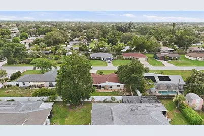 630 E Seminole Drive, Venice, FL 34293 - Photo 37
