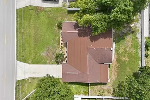 630 E Seminole Dr, Venice, FL 34293 - Photo 35