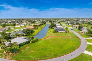 19 Medalist Pl, Rotonda West, FL 33947 - Photo 1
