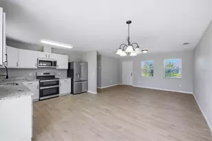 10453 Reims Ave, Englewood, FL 34224 - Photo 9