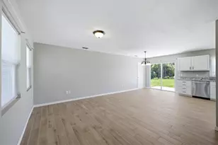 10453 Reims Ave, Englewood, FL 34224 - Photo 5