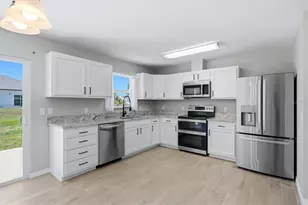 10453 Reims Ave, Englewood, FL 34224 - Photo 11