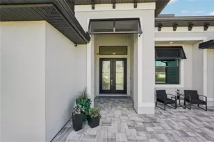 35 Medalist Ct, Rotonda West, FL 33947 - Photo 7