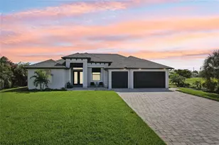 35 Medalist Ct, Rotonda West, FL 33947 - Photo 1