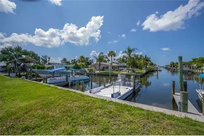 8152 Seashell Street, Englewood, FL 34224 - Photo 3